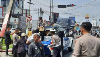 Gegara Rem Blong, Truck di Tasikmalaya Tabrak Pengguna Jalan - GenPI.co Jabar