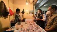 Kunjungi Pasar Baltos, Ridwan Kamil Sebut Ikan Mengalami Kenaikan - GenPI.co Jabar