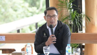 Ridwan Kamil Bantu Keluarga yang Kondisinya Mengkhawatirkan di Bekasi - GenPI.co Jabar
