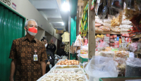 Ganjar Takjub, Harga Minyak Goreng di Pasar Ini Murah, Kok Bisa? - GenPI.co Jateng