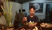 Kedai Bakoel Jamu Batang, Kala Minum Jamu Tak Lagi Pahit - GenPI.co Jateng