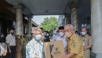 1.300 Honorer Banjarnegara Terima Bantuan Baznas - GenPI.co Jateng