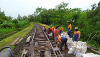 Curah Hujan Tinggi Bikin Petak Rel Terendam Banjir, 2 Perjalanan Railbus Batara Kresna Dibatalkan - GenPI.co Jateng