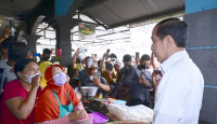 Cek Harga Bahan Pokok di Pasar Malangjiwan Colomadu, Presiden Jokowi: Harga Minyak Naik - GenPI.co Jateng