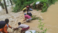 Tanggul Sungai Kaliombo Jebol, Ratusan Rumah di Pati Tergenang Banjir - GenPI.co Jateng
