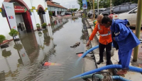 Rel Tergenang Banjir, Perjalanan KA Lintas Utara Jawa Tengah Dialihkan ke Selatan - GenPI.co Jateng