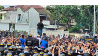 Siap-Siap! 4.700 Polisi Jaga Laga PSIS Vs Persebaya - GenPI.co Jateng