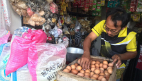 Harga Beras di Pasar Legi Naik, Pembeli Makin Sedikit - GenPI.co Jateng