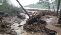 Cuaca Buruk, Akses ke Pantai Gemah Tulungagung Tertutup Longsor - GenPI.co Jatim