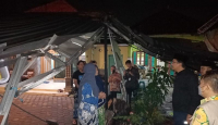130 Rumah di Sidoarjo Rusak Diterjang Angin Kencang, Ya Ampun! - GenPI.co Jatim