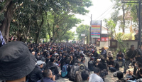 Demo, Aremania Minta Kejati Jatim Kembalikan Berkas Tragedi Kanjuruhan - GenPI.co Jatim