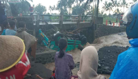 Truk Ponari Terseret Banjir Lahar Gunung Semeru, Seperti Ini Kondisinya - GenPI.co Jatim