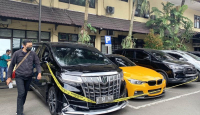 Polisi Sita Mobil Mewah Crazy Rich Surabaya - GenPI.co Jatim