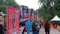 Demo di Surabaya Hari ini, Buruh Bawa Sejumlah Tuntutan - GenPI.co Jatim