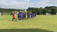 Pelatih Arema FC Tak Dampingi Tim, Juragan 99 Ungkap Keberadaanya - GenPI.co Jatim