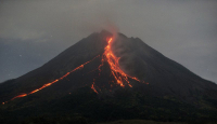 Gunung Merapi Melontarkan 6 Kali Lava Pijar, Jarak 2 Kilometer - GenPI.co Jogja