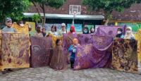 Terdampak Pandemi, Warga Yogyakarta Berlatih Bikin Batik Ecoprint - GenPI.co Jogja