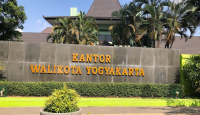 OTT Haryadi Suyuti, Ruang Kerja Wali Kota Yogyakarta Disegel KPK - GenPI.co Jogja