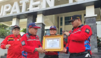 Kubu Raya Kabupaten Pertama Pembentuk Relawan Pemadam Kebakaran - GenPI.co Kalbar