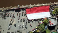 1.000 Bendera Merah Putih Dikibarkan di Waterfront City Pontianak - GenPI.co Kalbar