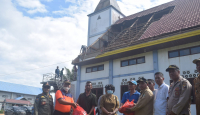 34 Bangunan di Binjai Hulu Dihantam Angin Puting Beliung - GenPI.co Kalbar