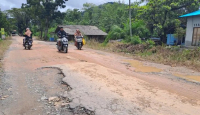 Jalan Provinsi Teluk Batang-Siduk Dipastikan Selesai Diperbaiki 2023 - GenPI.co Kalbar