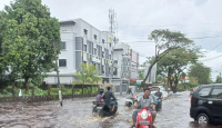 Diguyur Hujan Seharian, Sejumlah Kawasan di Kota Pontianak Terendam Banjir - GenPI.co Kalbar