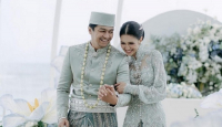 Menikah dengan Deva Mahenra, Mikha Tambayong Kenakan Busana Mendiang Sang Ibu - GenPI.co Kalbar