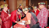 Pengurus Dewan Adat Dayak Diharap Rawat Keharmonisan Etnis di Kalbar - GenPI.co Kalbar