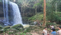Air Terjun Sumpit, Destinasi Wisata di Sekadau yang Wajib Dikunjungi - GenPI.co Kalbar