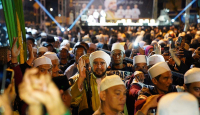 Ribuan Jemaah Pontianak Bersholawat Tumpah Ruah di Jalan Rahadi Usman - GenPI.co Kalbar