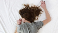 Sering Tidur Tengkurap? Awas Bahaya, Segera Ubah Posisi - GenPI.co Kepri