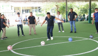 Hari Istimewa, Kapolresta Barelang Futsal Bareng Buruh - GenPI.co Kepri