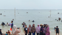 Pantai Nongsa, Destinasi Wisata yang Dipadati Warga Batam - GenPI.co Kepri