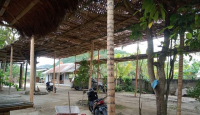 Membuat Tetaring, Cara Warga Lombok Gotong Royong - GenPI.co NTB