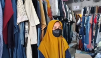 Kisah Sukses Pedagang Thrifting, Nining Dapat Omzet Rp 50 Juta Sebulan - GenPI.co NTB