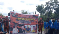 Mahasiswa dan Pemuda Pancasila Demo Kejari Siak - GenPI.co Riau