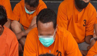 Camat Berulah, Mantan Bupati Pelalawan Diperiksa Polisi - GenPI.co Riau