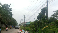 Bau Menyengat, Warga Pekanbaru Keluhkan Tumpukan Sampah di Jalan - GenPI.co Riau