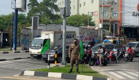 Tekan Adanya Gepeng, Satpol PP Pekanbaru Jaga Persimpangan Jalan - GenPI.co Riau