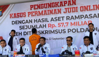 Polda Riau Tangkap Afiliator Judi Online di Pekanbaru, Sita Aset Rp 57,7 Miliar - GenPI.co Riau