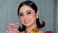Sudah Izin Mami, Dewi Perssik Segera Dinikahi Pilot Pesawat Terbang - GenPI.co Sulsel