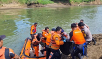 Pria di Soppeng Sulsel Terjatuh ke Sungai, Keluarga Berduka - GenPI.co Sulsel