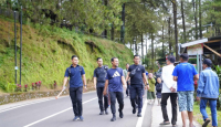 Jalan 4 KM, Gubernur Sulsel Keringatan di Malino Gowa - GenPI.co Sulsel