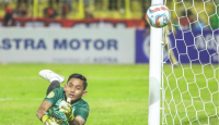 PSM Makassar vs Arema FC, 6 Kali Reza Arya Selamatkan Gawang - GenPI.co Sulsel