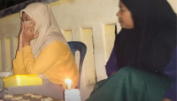 Gadis Wakatobi Jual Kacang Jodoh Hanya di Bulan Ramadan, Unik - GenPI.co Sultra