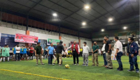 Buruh Perusahaan Ternama di Sultra Main Futsal, Intip Keseruannya - GenPI.co Sultra