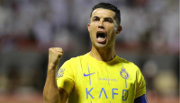 Cristiano Ronaldo Berencana Pensiun, Tetapi - GenPI.co Sultra