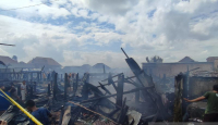 Diduga STB TV Korsleting, 28 Rumah di Palembang Hangus Terbakar - GenPI.co Sumsel