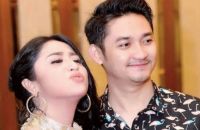 Ramal Perceraian Dewi Perssik, Denny Darko Sebut Orang Ketiga - GenPI.co